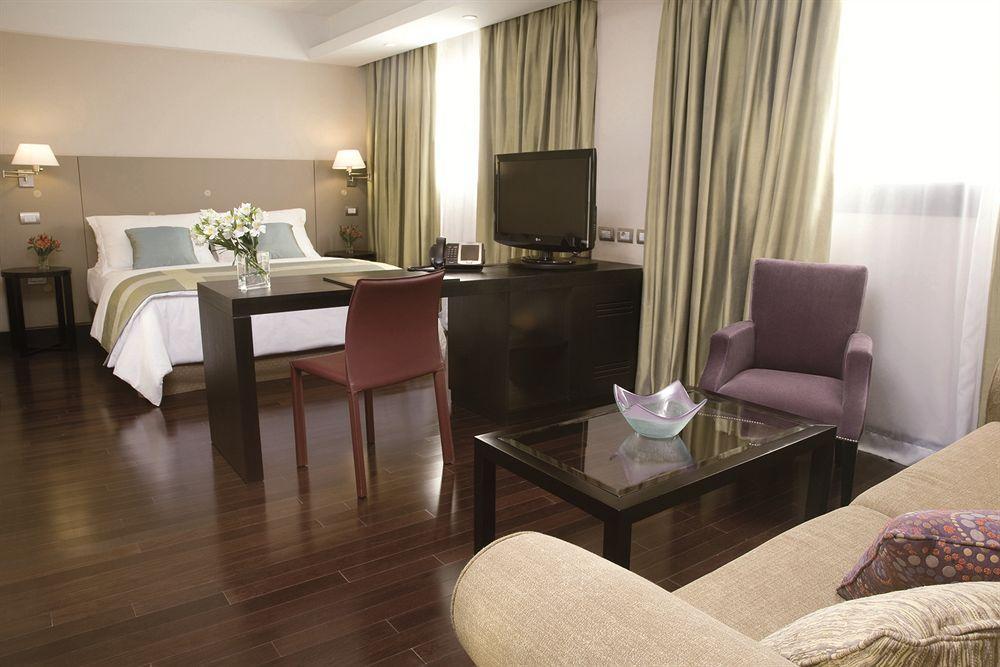 Nh Buenos Aires 9 De Julio Hotel Room photo